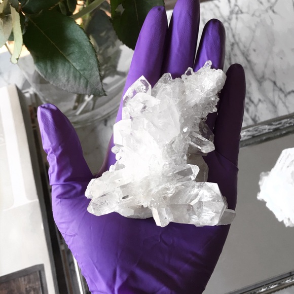 Jewelry - GENUINE NATURAL CLEAR QUARTZ CLUSTER
